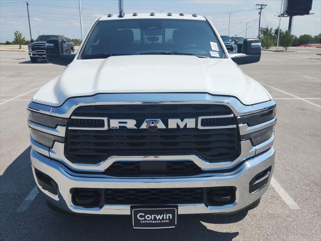 2026 RAM Ram 3500 Chassis Cab RAM 3500 TRADESMAN CREW CAB CHASSIS 4X4 60 CA 2026 RAM Ram 3500 Chassis Cab RAM 3500 TRADESMAN CREW CAB CHASSIS 4X4 60 CA