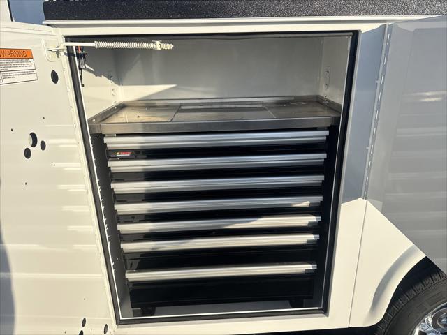 2026 RAM Ram 3500 Chassis Cab RAM 3500 TRADESMAN CREW CAB CHASSIS 4X4 60 CA 2026 RAM Ram 3500 Chassis Cab RAM 3500 TRADESMAN CREW CAB CHASSIS 4X4 60 CA