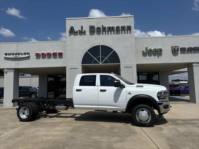 2026 RAM Ram 5500 Chassis Cab RAM 5500 TRADESMAN CHASSIS CREW CAB 4X4 84 CA