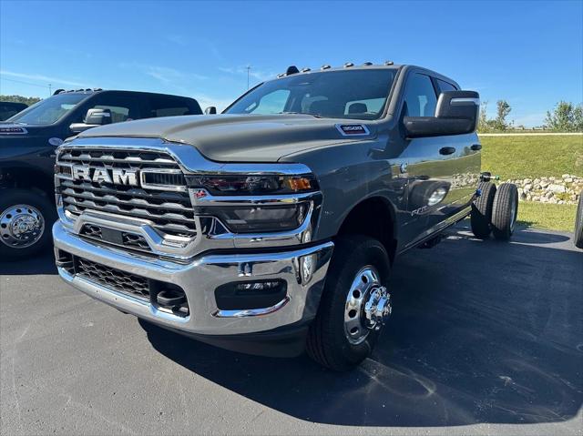 2026 RAM Ram 3500 Chassis Cab RAM 3500 BIG HORN CREW CAB CHASSIS 4X4 60 CA