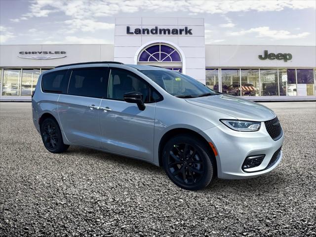 2026 Chrysler Pacifica PACIFICA SELECT AWD