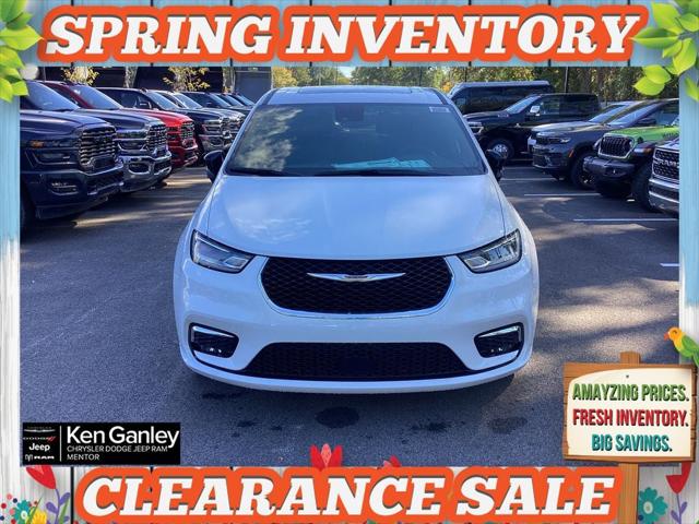 2026 Chrysler Pacifica PACIFICA SELECT AWD