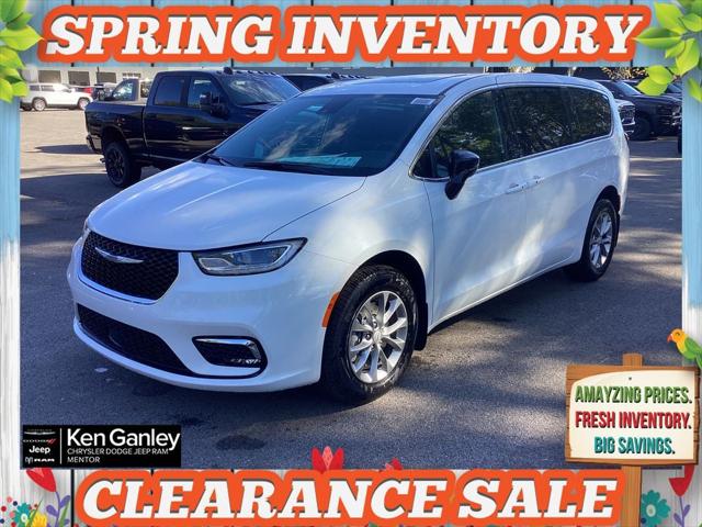 2026 Chrysler Pacifica PACIFICA SELECT AWD