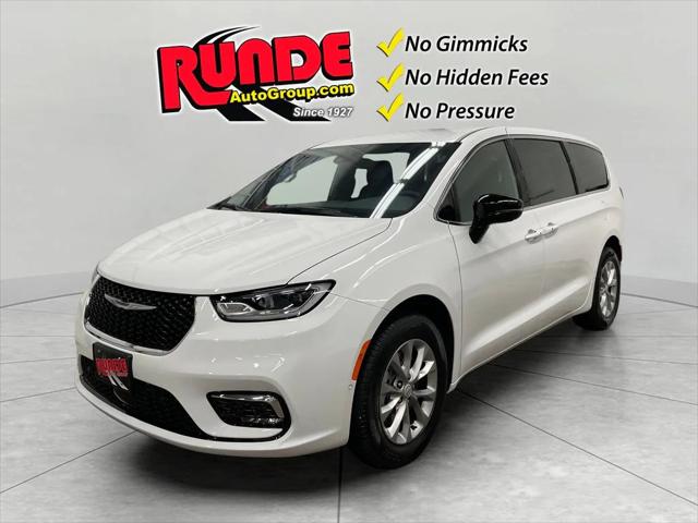 2026 Chrysler Pacifica PACIFICA SELECT AWD