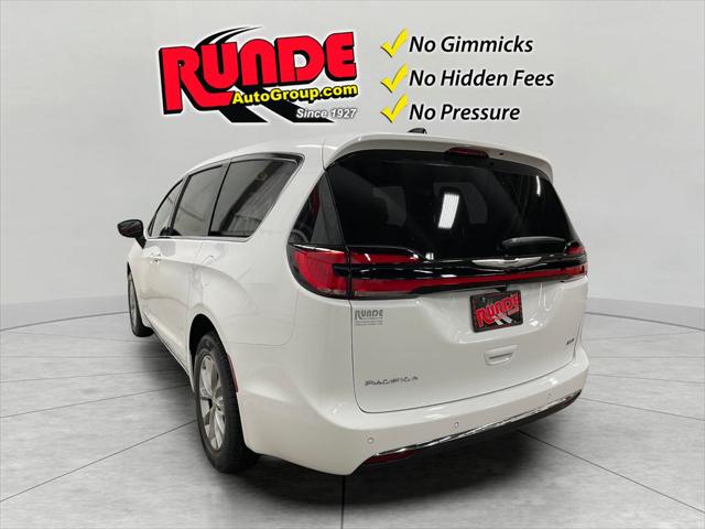 2026 Chrysler Pacifica PACIFICA SELECT AWD