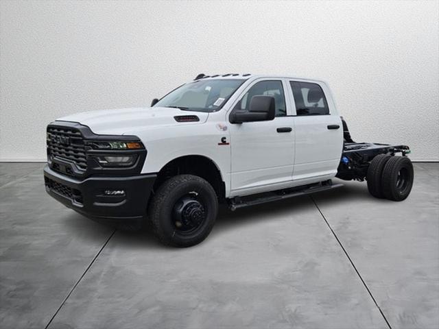 2026 RAM Ram 3500 Chassis Cab RAM 3500 TRADESMAN CREW CAB CHASSIS 4X4 60 CA 2026 RAM Ram 3500 Chassis Cab RAM 3500 TRADESMAN CREW CAB CHASSIS 4X4 60 CA