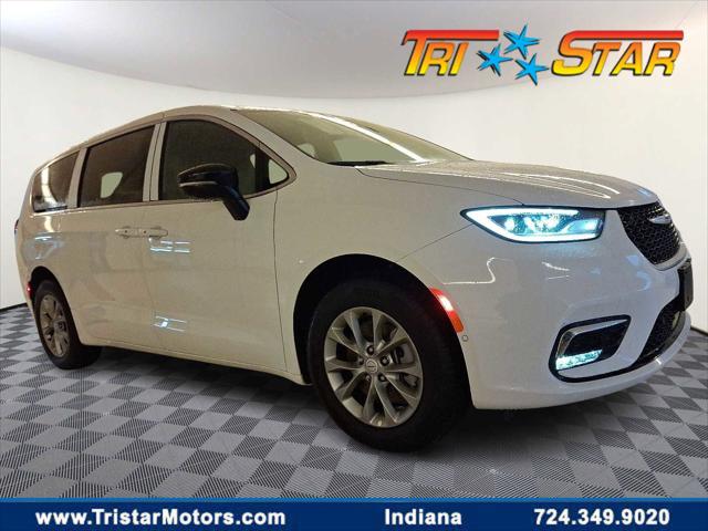 2026 Chrysler Pacifica PACIFICA SELECT AWD