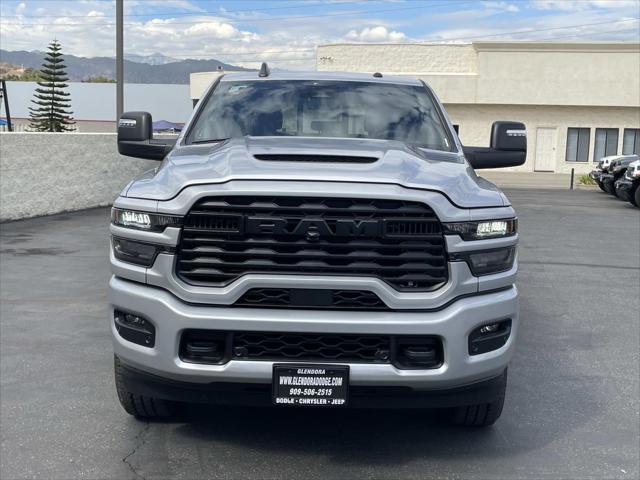 2026 RAM Ram 2500 RAM 2500 BLACK EXPRESS CREW CAB 4X4 8 BOX