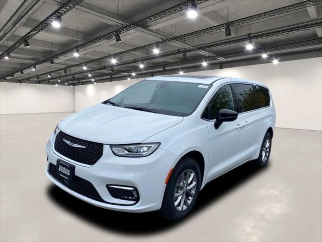 2026 Chrysler Pacifica PACIFICA SELECT AWD