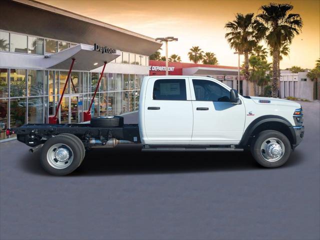 2026 RAM Ram 5500 Chassis Cab RAM 5500 TRADESMAN CHASSIS CREW CAB 4X4 60 CA
