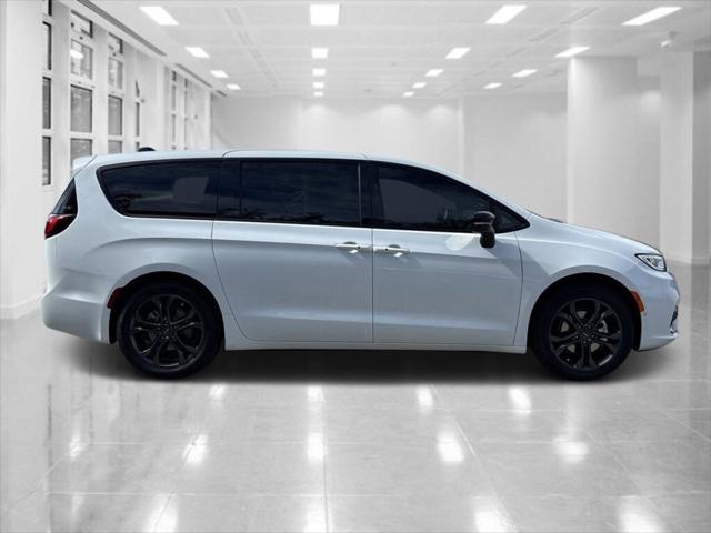 2026 Chrysler Pacifica PACIFICA SELECT