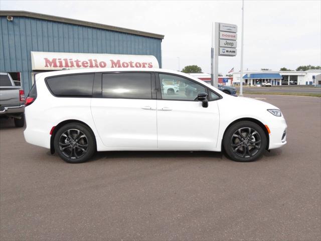 2026 Chrysler Pacifica PACIFICA SELECT 2026 Chrysler Pacifica PACIFICA SELECT