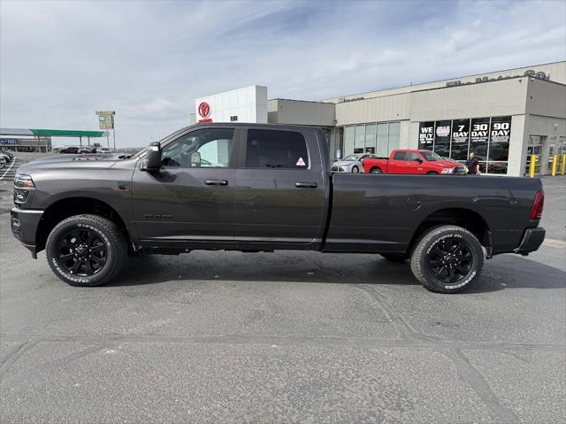 2026 RAM Ram 3500 RAM 3500 LARAMIE CREW CAB 4X4 8 BOX