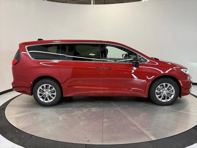2026 Chrysler Pacifica PACIFICA SELECT AWD