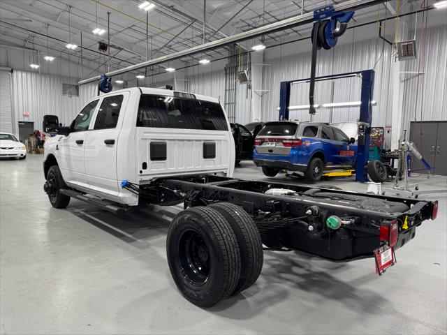 2025 RAM 3500 Chassis Tradesman/Big Horn