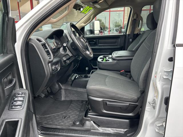 2020 RAM 2500 Tradesman Crew Cab 4X4 64 Box 2020 RAM 2500 Tradesman Crew Cab 4X4 64 Box