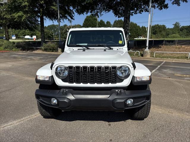2024 Jeep Gladiator Nighthawk