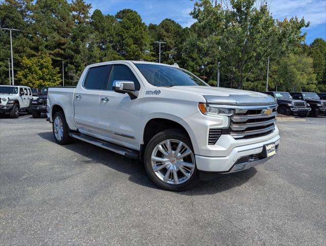 2022 Chevrolet Silverado 1500 4WD Crew Cab Short Bed High Country