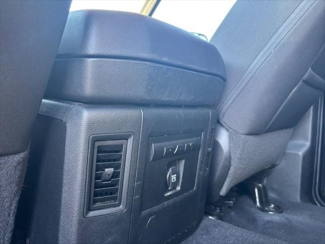 2023 RAM 1500 Classic SLT Crew Cab 4x4 57 Box