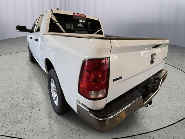 2023 RAM 1500 Classic SLT Crew Cab 4x4 57 Box 2023 RAM 1500 Classic SLT Crew Cab 4x4 57 Box