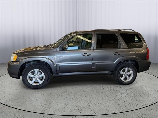 2005 Mazda Tribute s