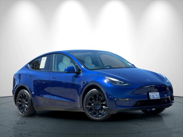 2022 Tesla Model Y Long Range Dual Motor All-Wheel Drive