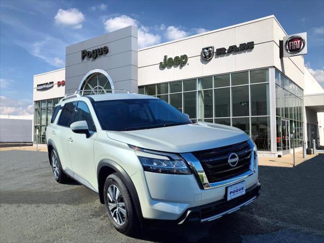 2023 Nissan Pathfinder SL 4WD