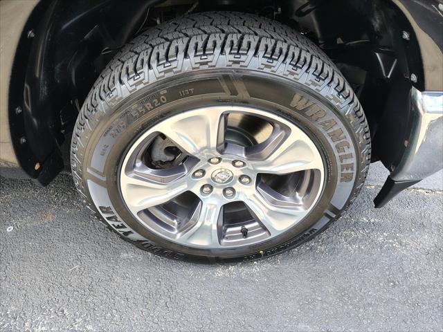 2022 RAM 1500 Laramie Crew Cab 4x4 57 Box 2022 RAM 1500 Laramie Crew Cab 4x4 57 Box