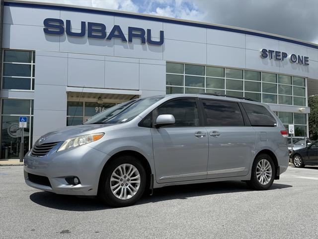 2012 Toyota Sienna XLE V6 8 Passenger