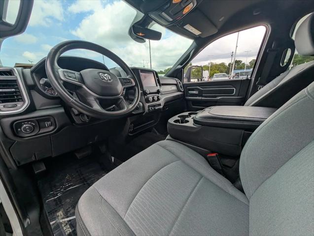 2024 RAM 2500 Big Horn Crew Cab 4x4 64 Box 2024 RAM 2500 Big Horn Crew Cab 4x4 64 Box