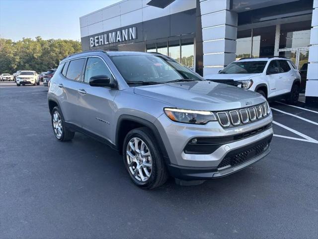 2022 Jeep Compass Latitude Lux 4x4