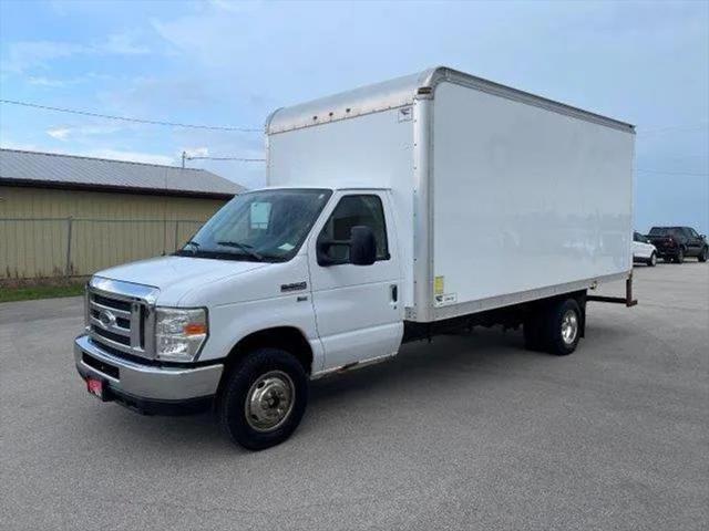 2013 Ford E-350 Cutaway Base 2013 Ford E-350 Cutaway Base