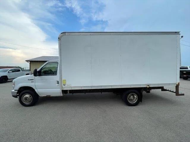 2013 Ford E-350 Cutaway Base 2013 Ford E-350 Cutaway Base