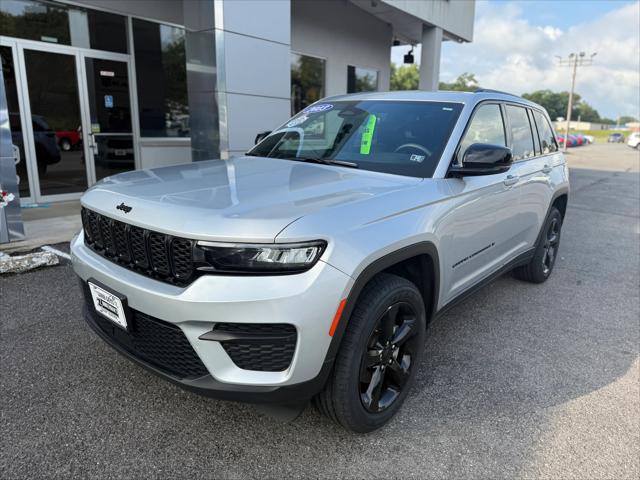 2023 Jeep Grand Cherokee Altitude 4x4