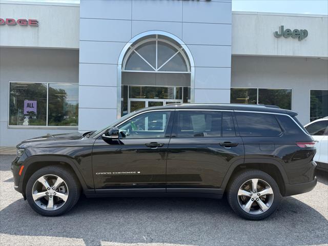 2022 Jeep Grand Cherokee L Limited 4x4 2022 Jeep Grand Cherokee L Limited 4x4