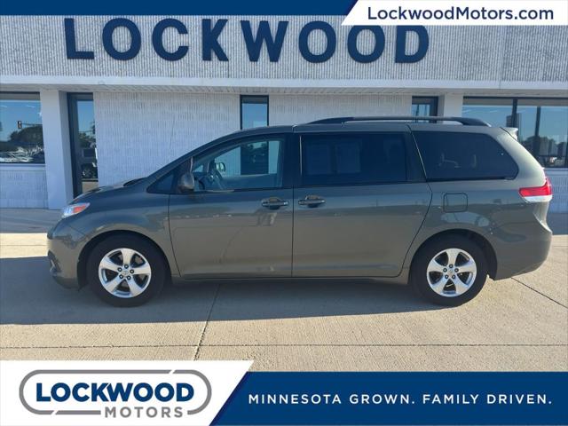 2014 Toyota Sienna LE V6 7 Passenger Mobility
