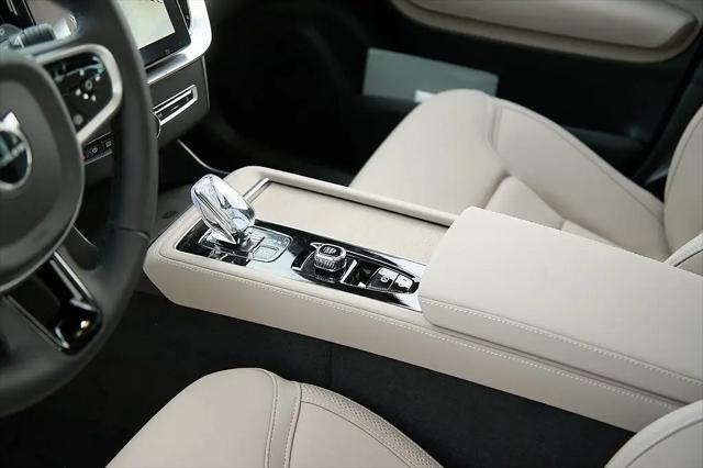 2026 Volvo XC90 Plug-In Hybrid Plus, T8 AWD, Electric/Gasoline, Bright, 7 Seats