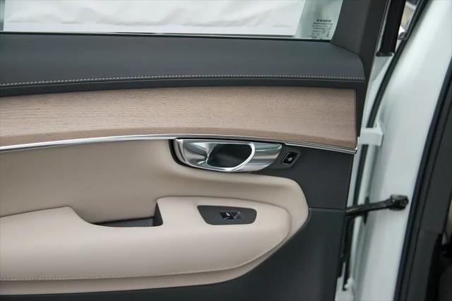 2026 Volvo XC90 Plus, B6 AWD Gas (mild hybrid), Gasoline, Bright, 7 Seats