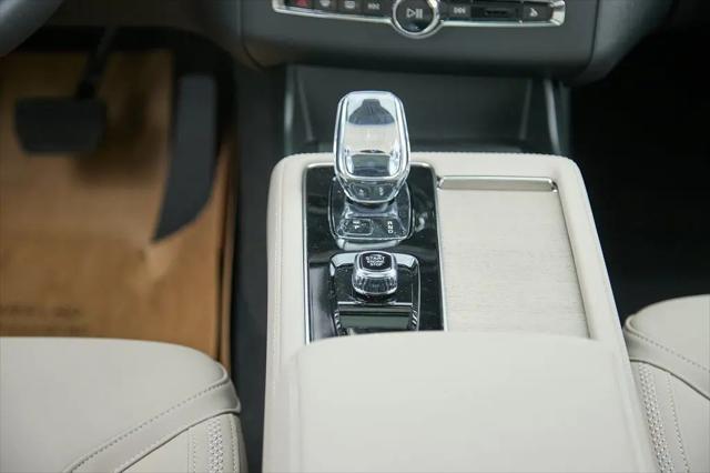 2026 Volvo XC90 Plus, B6 AWD Gas (mild hybrid), Gasoline, Bright, 7 Seats