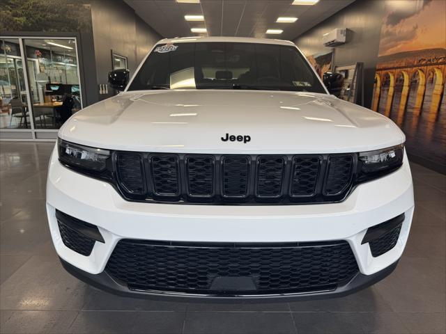 2025 Jeep Grand Cherokee Altitude X 4x4