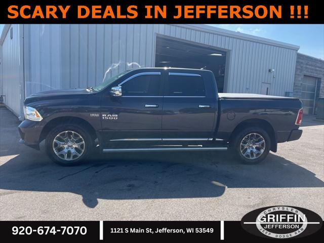 2017 RAM 1500 Limited Crew Cab 4x4 57 Box 2017 RAM 1500 Limited Crew Cab 4x4 57 Box
