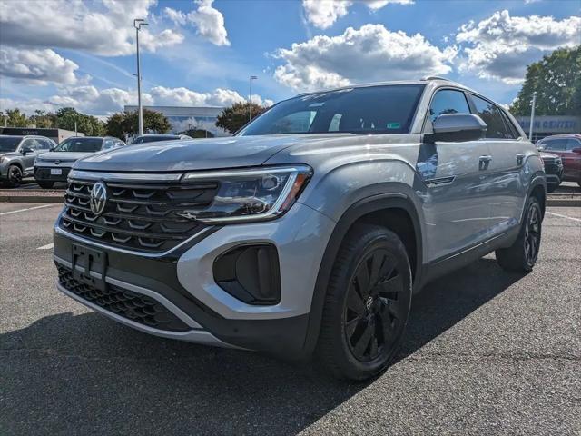 2026 Volkswagen Atlas Cross Sport SE with Technology
