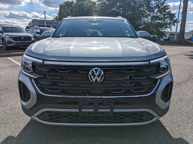 2026 Volkswagen Atlas Cross Sport SE with Technology