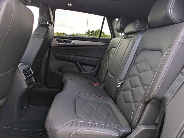 2026 Volkswagen Atlas Cross Sport SE with Technology