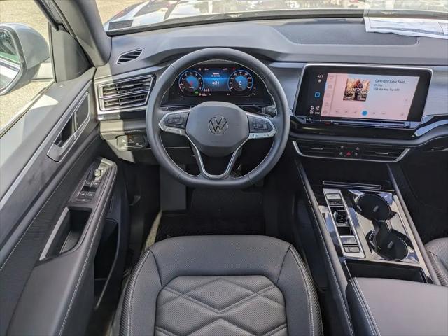 2026 Volkswagen Atlas Cross Sport SE with Technology