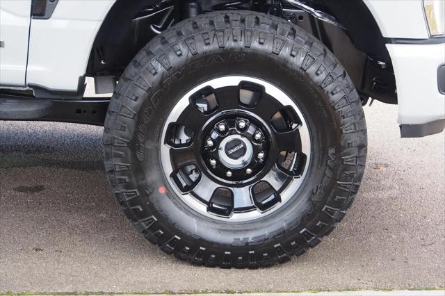 2025 Ford F-350 LARIAT