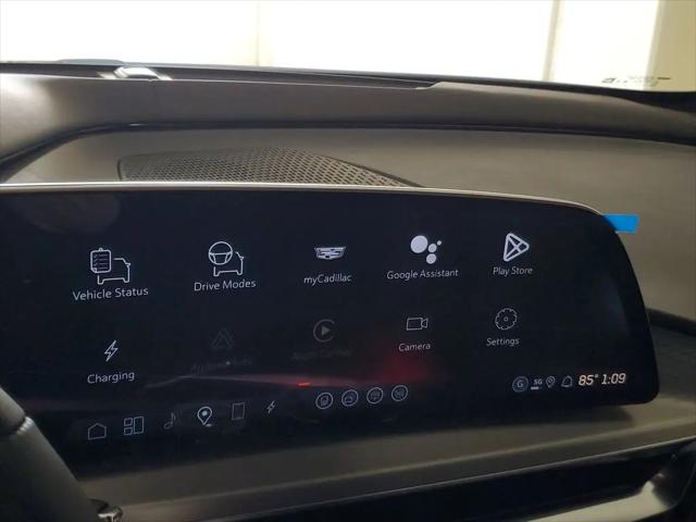 2026 Cadillac iQ V-Series w/1SV