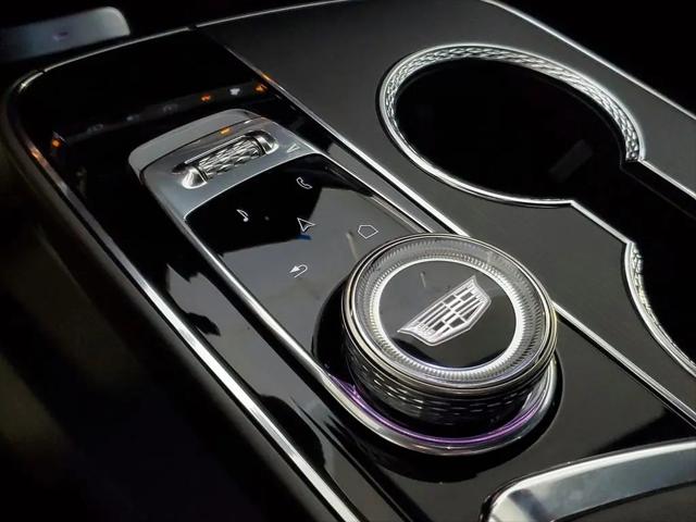 2026 Cadillac iQ V-Series w/1SV