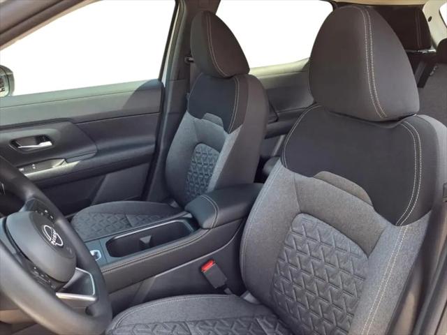 2025 Nissan Kicks SV Intelligent AWD