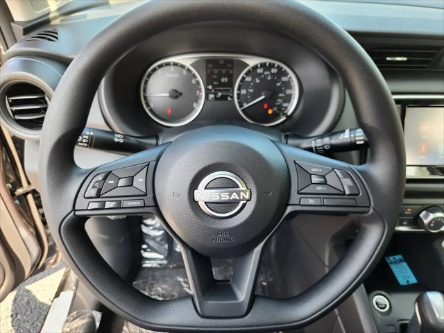 2025 Nissan Kicks S